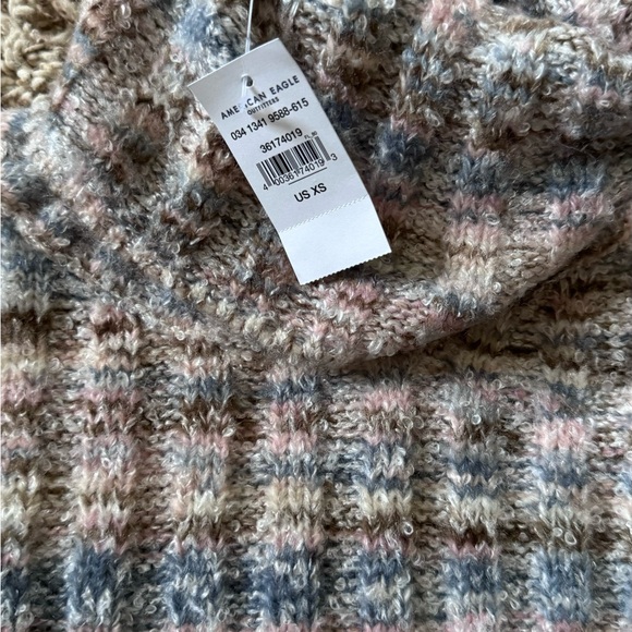 American Eagle cowlneck sweater - Picture 3 of 5